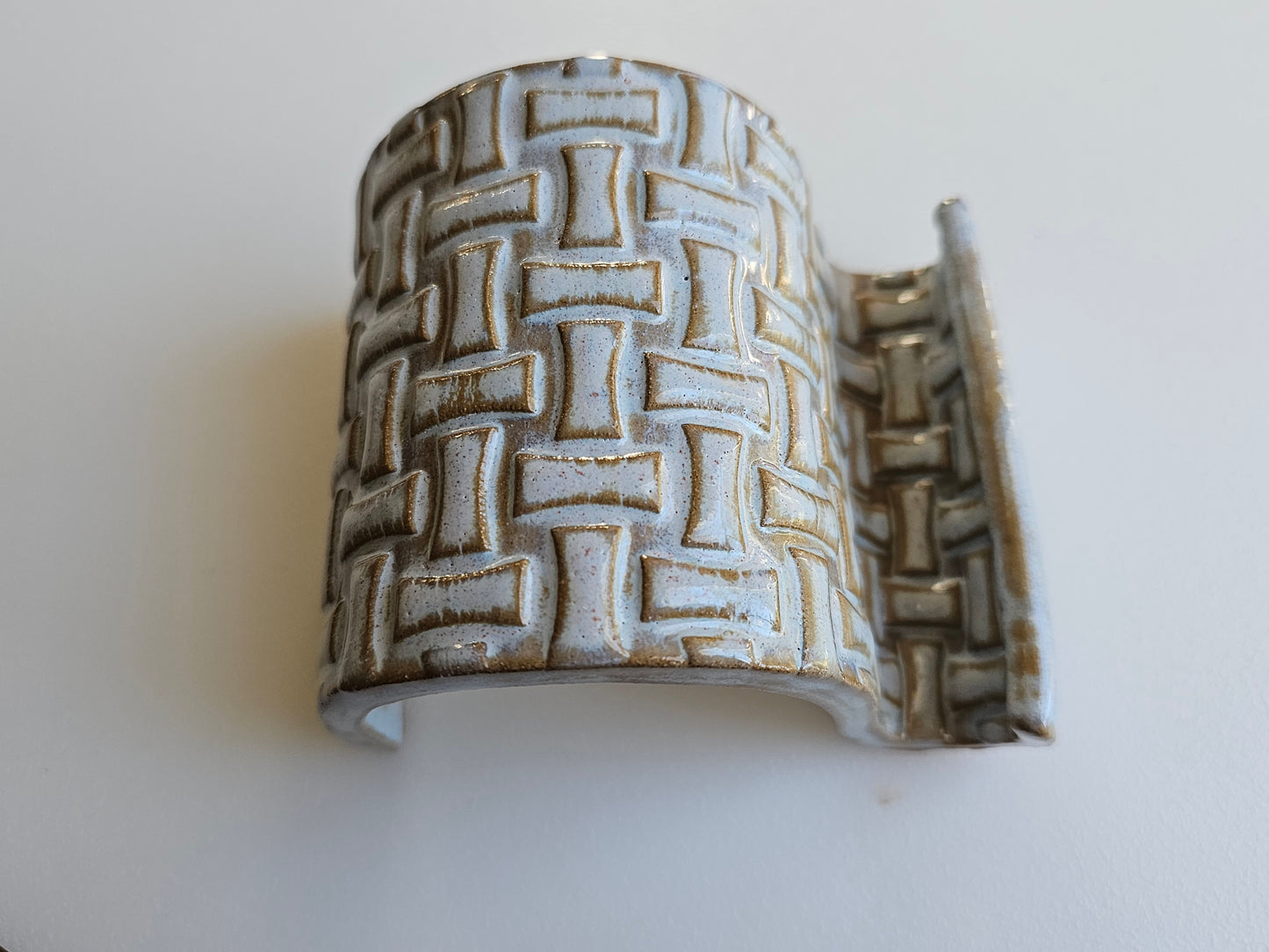 Basket Weave Phone Holder